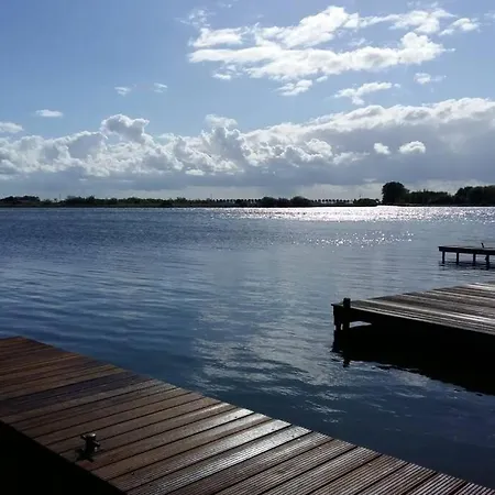 Ferienhaus Seelust Direkt Am See Mit Eigenem Steiger Vislust Ijsselmeer