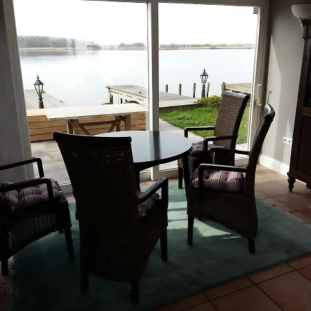 Ferienhaus Seelust Direkt Am See Mit Eigenem Steiger Vislust Ijsselmeer Holiday home